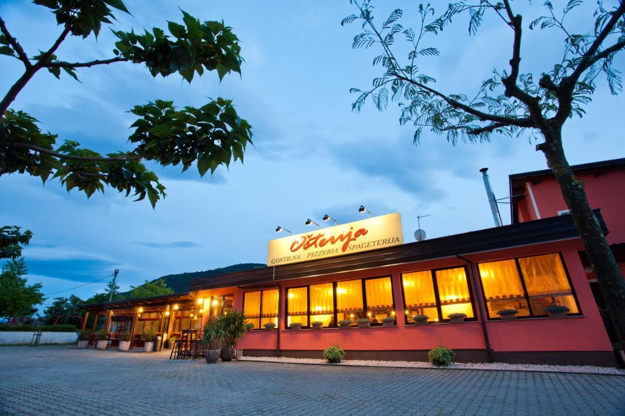 Guesthouse Osterija Branik エクステリア 写真